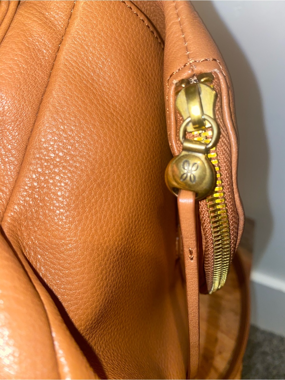 HOBO Fern Messenger Crossbody Bag - Picture 6 of 9